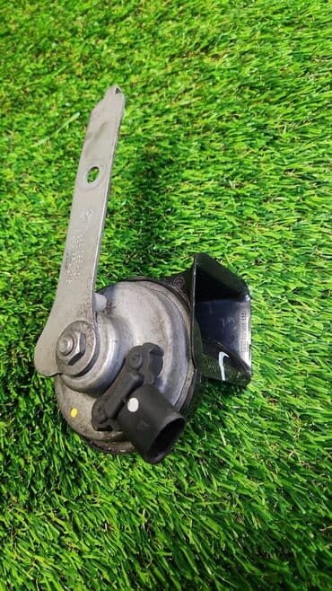 купить автосигнализацию с автозапуском: Звуковой сигнал Марка: BMW Модель: x5 Год: 2008 Кузов: e70 — 3