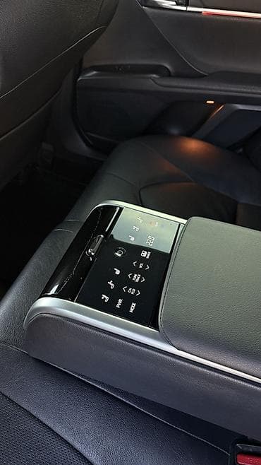 Транспорт: Toyota Camry: 2023 г., Автомат, Бензин, Седан — 10