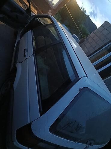 Volkswagen Passat Variant: 1995 г., 1.8 л, Механика, Бензин, Универсал — 2
