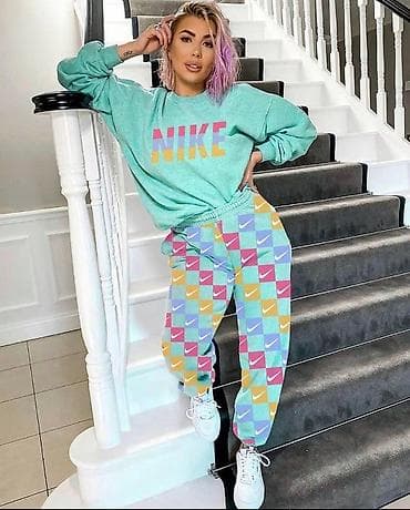 футбольный формы: Продаю двойки( спортивные костюмы) новые. Производство Турция. Новые — 6