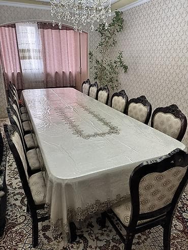 вилка столовая: Продается большой обеденный комплект: стол + 12 стульев. Б/у, в — 8