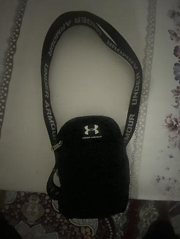 портфель для ноутбука купить: Сумка через плечо Under Armour (малый формат) - Компактная — 1