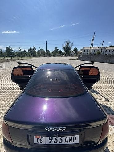 стекло вито: Audi A4: 1995 г., 1.8 л, Механика, Бензин, Седан — 5