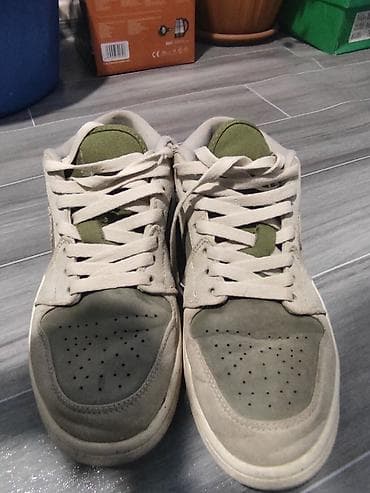 dunk low: Мужские кроссовки, 41, Nike, Б/у, цвет - Зеленый, Бесплатная доставка — 1