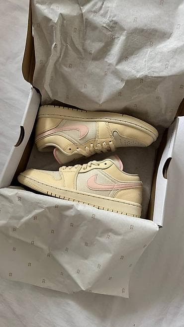 jordan 1 low: Кроссовки Nike Air Jordan 1 Low - Цвет: кремовый (ваниль) с мягкими — 2