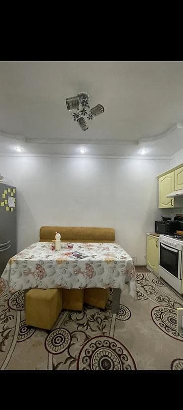 варианты: 57 м², 3 комнаты, Парковка, Забор, огорожен — 1