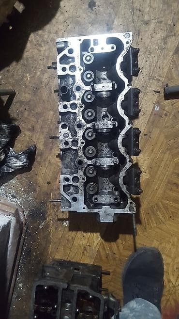 renault: Renault Trafic двигатель 2.2 головка в сборе 88 год од — 1