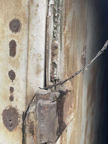 ангары бу: Металлический гараж - без места, вывозите сами в центре Бишкека заезд — 2