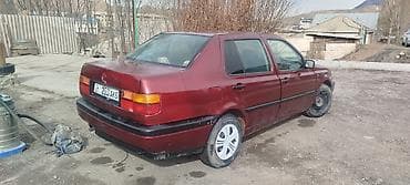 Volkswagen: Volkswagen Vento: 1993 г., Бензин, Седан — 4