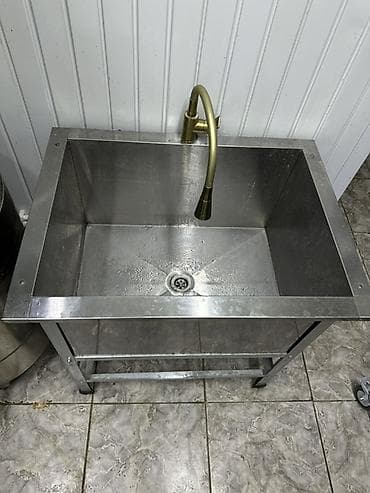 Промышленная мойка из нержавеющей стали с высокой глубокой ванной и at lalafo.kg Промышленная мойка из нержавеющей стали с высокой глубокой ванной и