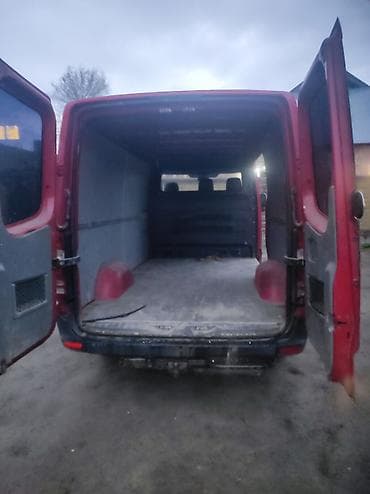 не нахаду: Легкий грузовик, Mercedes-Benz — 8