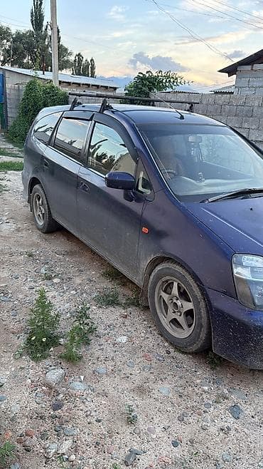 Продажа авто: Honda Stream: 2002 г., 2 л, Автомат, Минивэн — 2