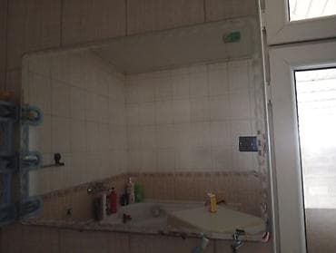 Зеркало настенное для ванной комнаты. - Прямоугольная форма