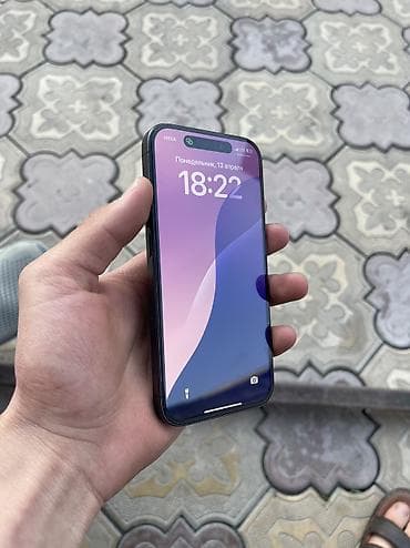 оптом светы: IPhone 15 Pro, Б/у, 256 ГБ, Black Titanium, Защитное стекло, Кабель, 79 % — 4