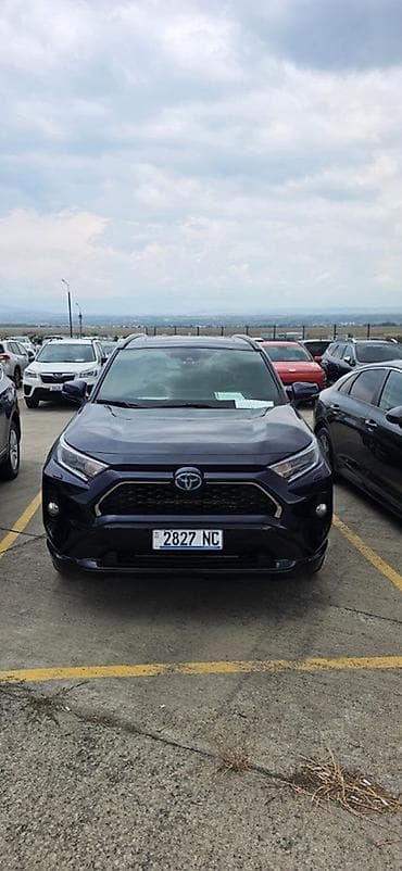 Toyota RAV4: 2020 г., 2.5 л, Автомат, Бензин, Кроссовер — 3