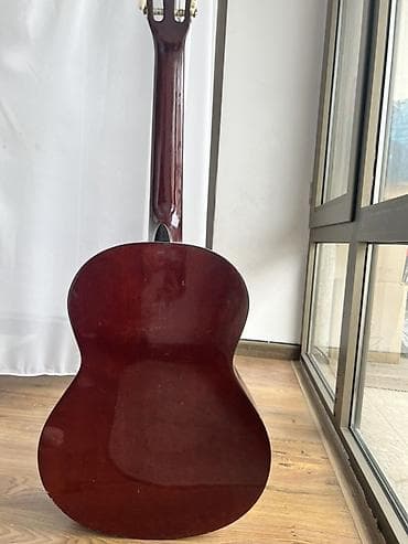 ямаха f310: Классическая гитара 4/4 - Корпус полноразмерный, форма классическая — 3