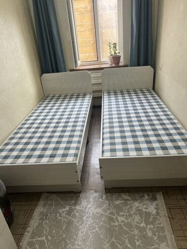 кровать домик: Односпальная кровать новый - Размер спального места: ориентировочно — 2