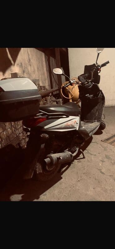 Водный транспорт: Продаётся скутер самурай — 1