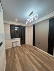 срочно продаётся 1 комнатная квартира в районе парк фучика: 1 бөлмө, 42 кв. м, Элитка, 10 кабат, Евроремонт — 8