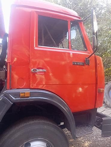 аккумуляторные пилы: КАМАЗ самосвал 6x4 Тип: тяжелый самосвал Марка/модель: KAMAZ (эмблема — 10