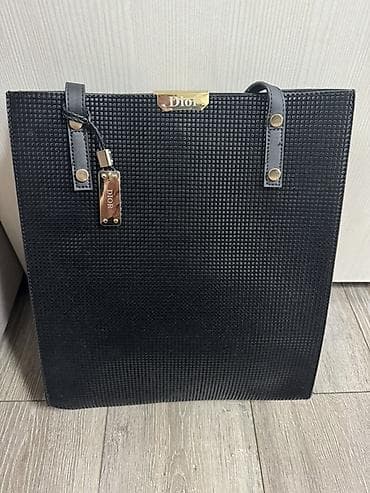 Сумкалар: Классикалык сумка, Италия, Материалы: Нукура булгаары, Магнит илмектер, Сыдырмалуу, Асыл нуска, Аялдарга, Колдонулган — 5