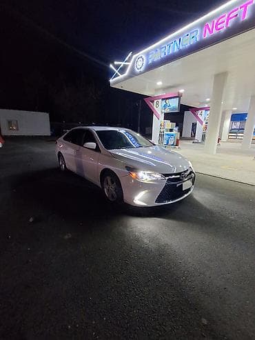 golf 2 8: Toyota Camry: 2015 г., 2.5 л, Автомат, Гибрид, Седан — 3