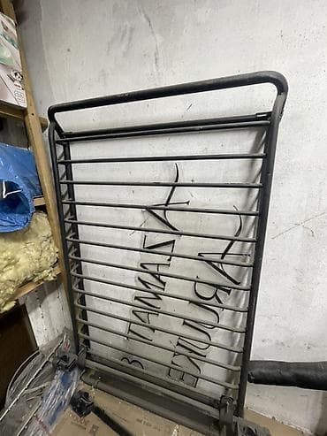 коробка сатам: Продаётся металлический авто бокс На любую марку машины Скидка будет — 4
