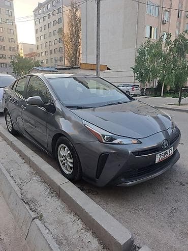 Унаа сатуу: Toyota Prius: 2019 г., 1.8 л, Гибрид, Хетчбек — 10