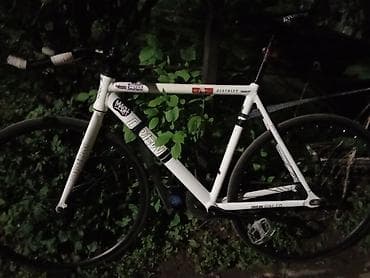 surf 185: Фикс-байк DREW District - Легкая алюминиевая рама с гладкими швами — 1