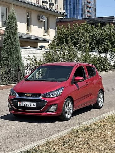 битые машина: Chevrolet Spark: 2019 г., 1 л, Вариатор, Бензин, Хэтчбэк — 3