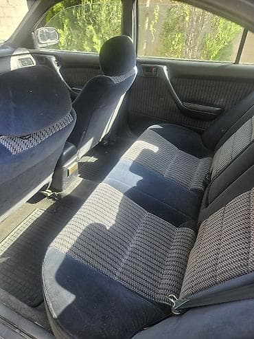 тико 2: Toyota Carina E: 1993 г., 2 л, Кол менен иштөөчү, Бензин, Седан — 10