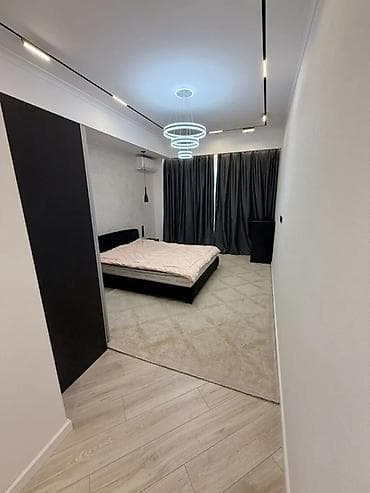 osh flat: 3 комнаты, ул. Чынгыз Айтматова Агентство недвижимости, Можно с животными, от 1 года, от 3 месяцев, от 6 месяцев, С мебелью полностью — 2