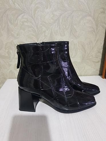 Туфли: Новые классные очень удобные легкие ботильоны. мягкая лак кожа — 2