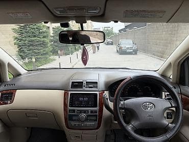 каталики: Toyota Ipsum: 2003 г., 2.4 л, Автомат, Бензин, Минивэн — 7