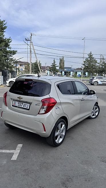 Продажа авто: Chevrolet Spark: 2017 г., 1 л, Автомат, Бензин, Хэтчбэк — 3
