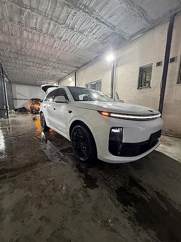 авто лотка: Lixiang L6: 2024 г., 1.5 л, Гибрид — 3