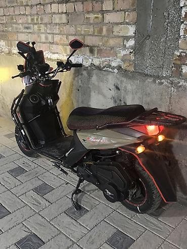suzuki lets 2: Продаю Samurai, в хорошем состоянии! Трещин нету все радное пластик в — 2