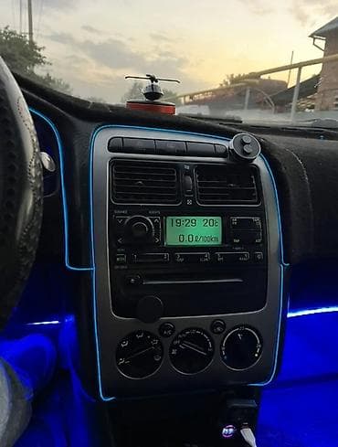 c4 a6: Toyota Avensis: 2002 г., 1.8 л, Ручные, Бензин, Седан — 5