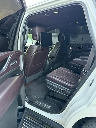 кадиллак эскалейт: Cadillac Escalade: 2021 г., 6.2 л, Автомат, Бензин, Внедорожник — 3