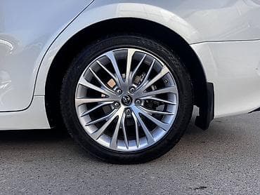 jac t8: Toyota Camry: 2018 г., 2.5 л, Автомат, Бензин, Седан — 8