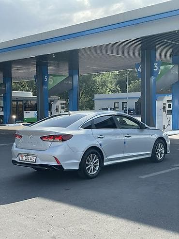 Продажа авто: Hyundai Sonata: 2020 г., 2 л, Автомат, Газ, Седан — 5