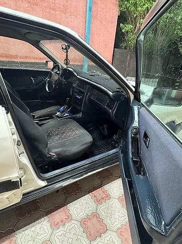зеркало домашнее: Audi 80: 1990 г., 1.8 л, Бензин, Седан — 7