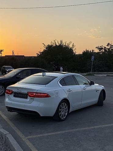 бу чехлы: Jaguar XE: 2017 г., 2 л, Автомат, Дизель, Седан — 5