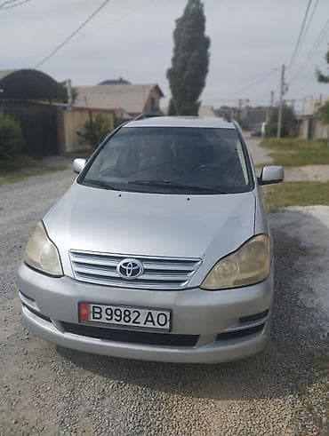 id 4: Toyota Avensis Verso: 2004 г., 2 л, Механика, Дизель, Минивэн — 7