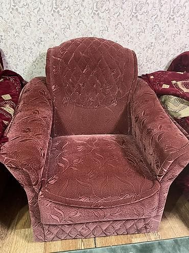 Столы: Раскладной диван, Б/у — 7