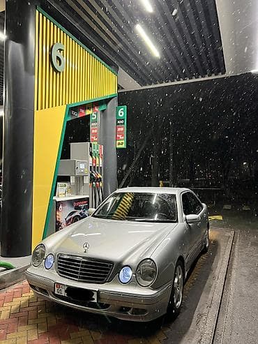 Транспорт: Mercedes-Benz E-Class: 2000 г., 3.2 л, Автомат, Бензин, Седан — 4