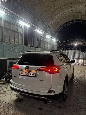 2017: Toyota RAV4: 2017 г., 2.5 л, Автомат, Бензин, Кроссовер — 4