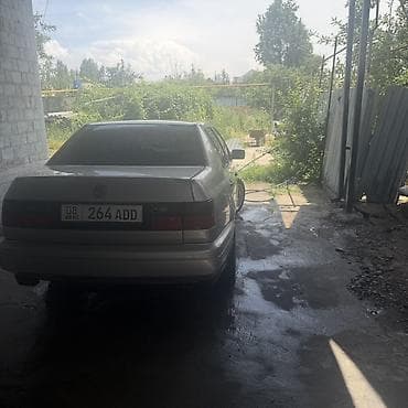 Продажа авто: Volkswagen Vento: 1996 г., Седан — 3