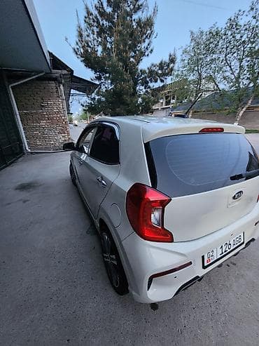 воздухо: Kia Picanto: 2018 г., 1 л, Автомат, Бензин, Хэтчбэк — 5