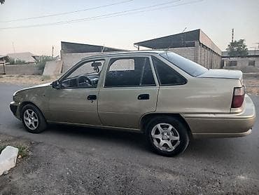 Daewoo Nexia: 2008 г., 1.5 л, Механика, Бензин, Седан — 4